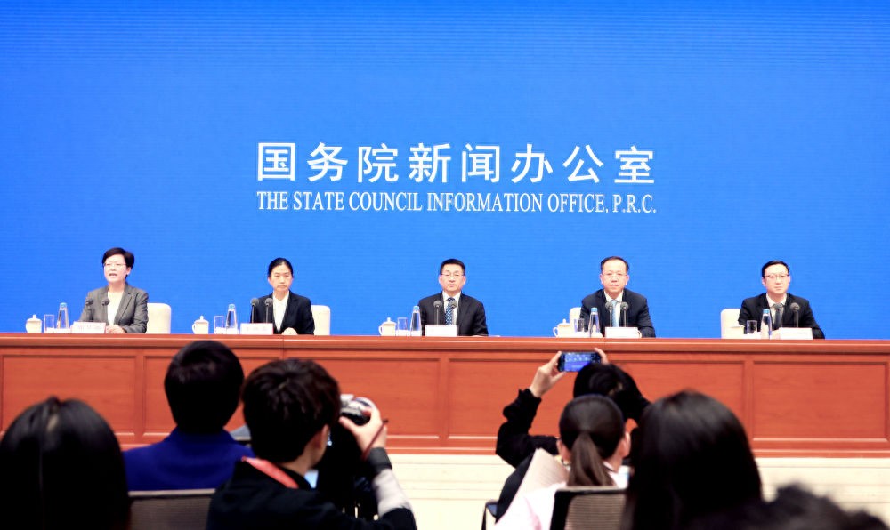 新时代中国农村公路发展白皮书发布：全面提升农村交通基础设施与服务水平