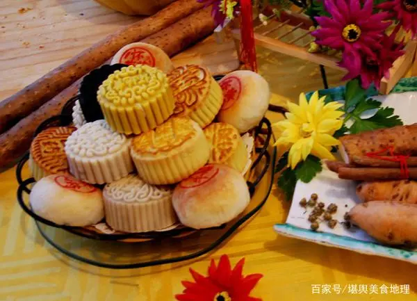 中秋和国庆同一天！为啥中秋要吃月饼？由来知多少  第1张