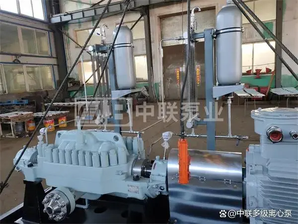 中开式离心泵工作原理：启动准备到流体输运详解  第1张