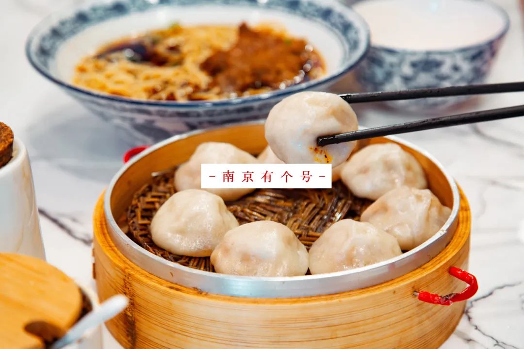 三条巷美食好婆汤包搬家 老客不惧高温追味及名字由来  第1张