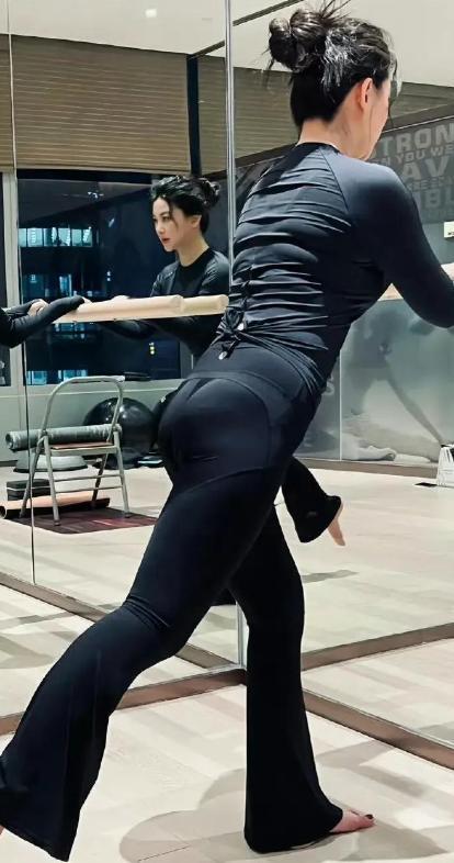 朱珠的珠圆玉润身材：打破娱乐圈纤瘦审美，缓解女性身材焦虑  第3张
