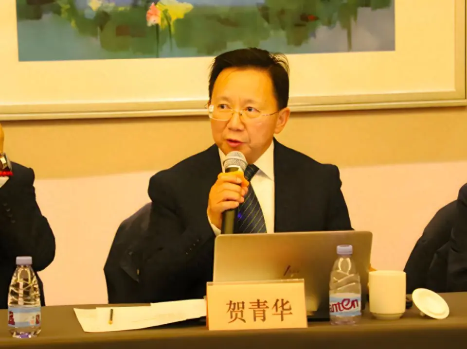 小学生群体中风靡的烟卡游戏：控烟专家探讨其危害与法律问题  第1张