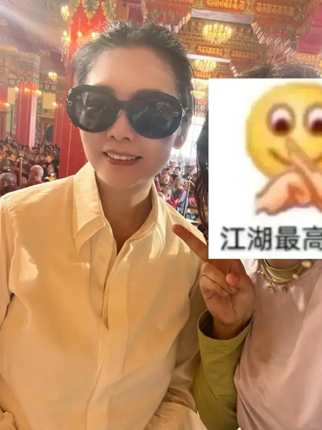 邱淑贞与沈嘉伟夫妇尼泊尔蓝毗尼千佛寺开光活动低调现身，素颜状态惊艳网友  第1张