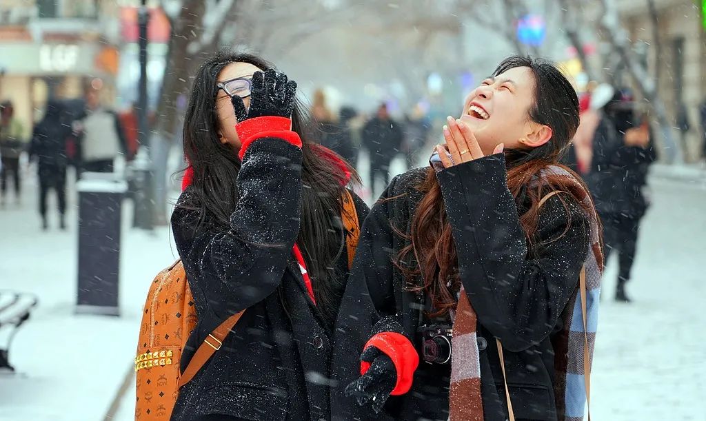 2024年下半年首场寒潮来袭：中国多地遭遇大暴雪与寒潮黄色预警  第4张