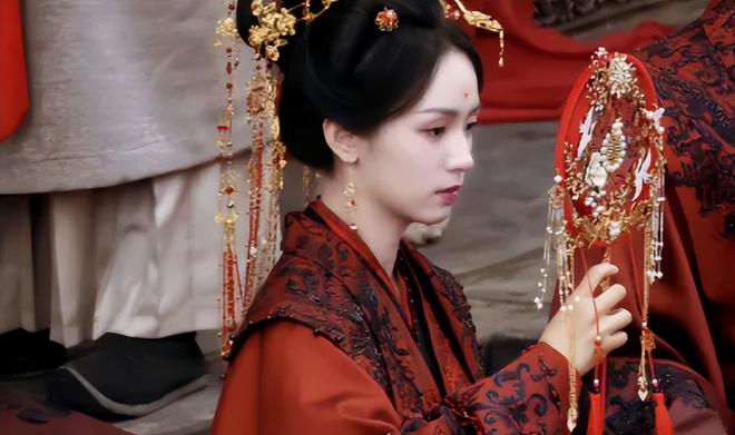 锦月如歌：女扮男装征战沙场，大女主励志成长传奇  第6张
