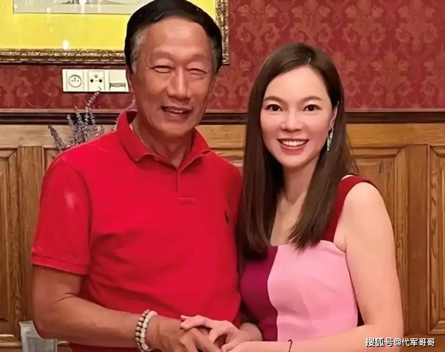曾馨莹与郭台铭的传奇爱情：从芭蕾舞者到豪门阔太的华丽转身  第3张