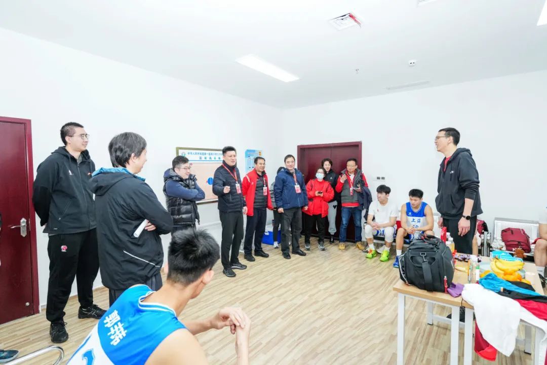 第一届全国青少年三大球运动会上海代表团收获三枚奖牌，男足憾负山东获亚军  第3张