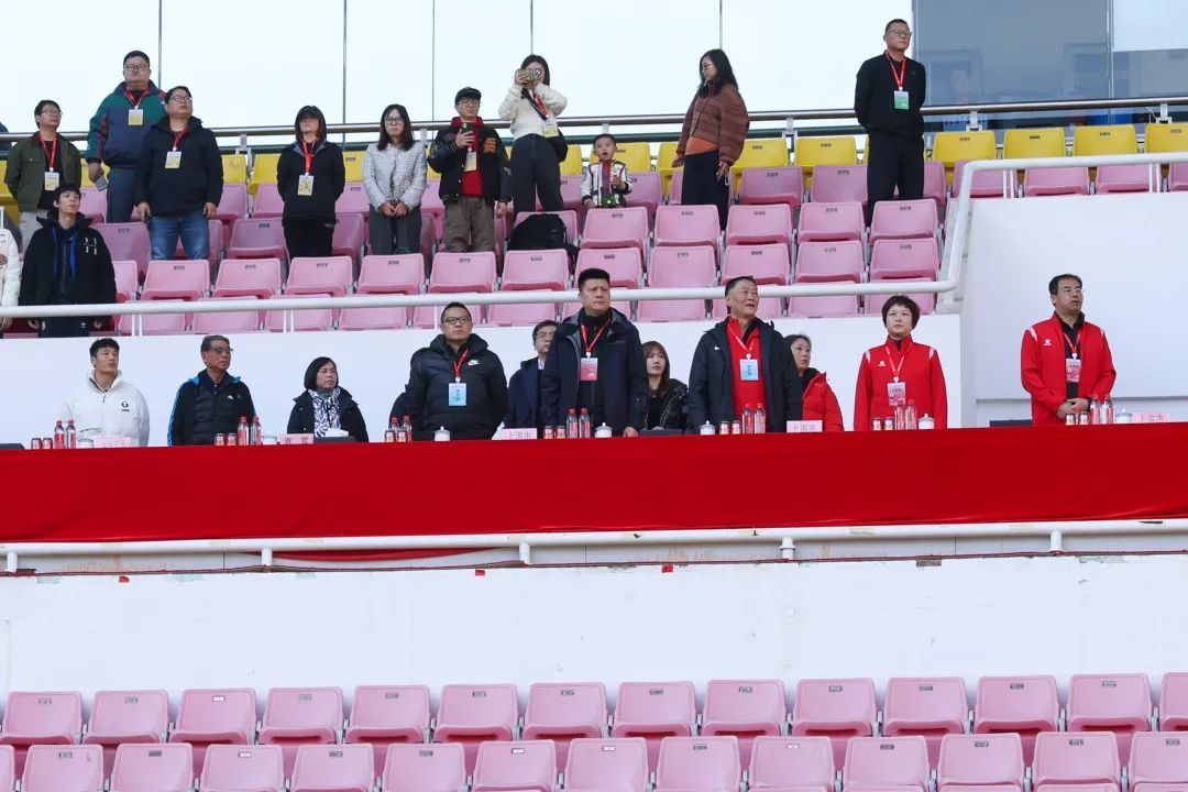 第一届全国青少年三大球运动会上海代表团收获三枚奖牌，男足憾负山东获亚军  第4张