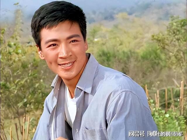 娱乐圈老少恋夫妻：李婷与寇振海的爱情故事及婚后生活  第13张
