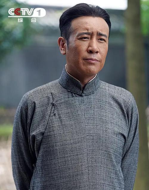和伟与富大龙在我是刑警中展现多面演技，梁帝丁勇岱成引路人  第1张