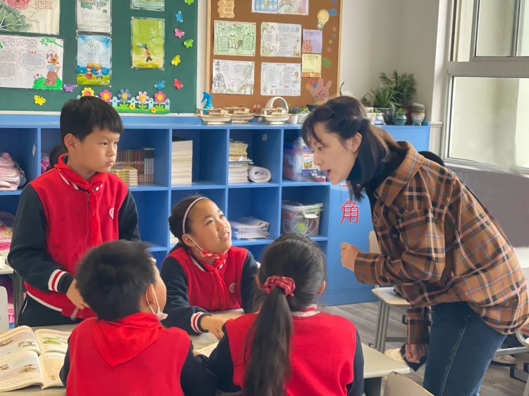 上海世博家园实验小学创新教学：学生运用AI续写神话，校长惊喜  第4张