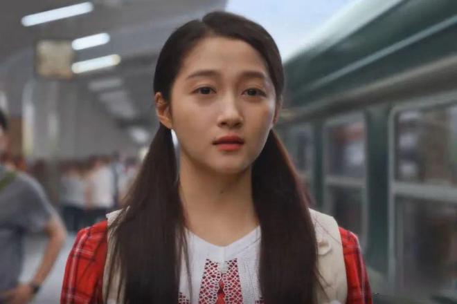 庄筱婷：从乖巧到反抗，一个女孩的成长与自我救赎  第3张