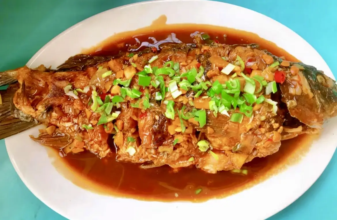 探索中国传统美食：红烧鲤鱼的制作与文化传承  第2张