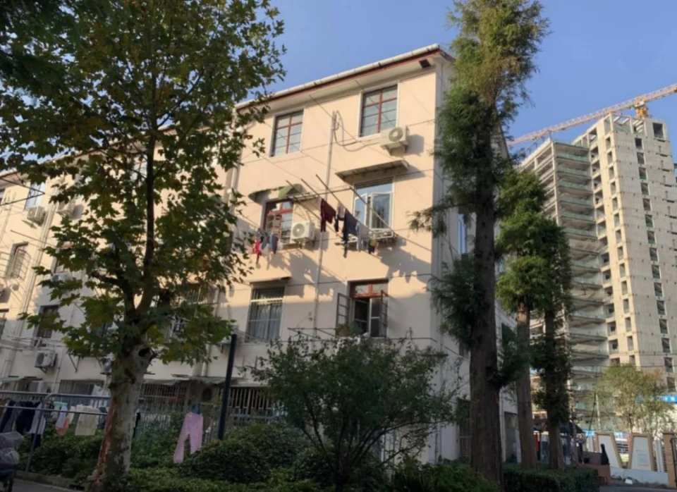 上海旧住房改造项目遭拒：居民不花钱政府补贴房租，为何仍难推进？  第5张