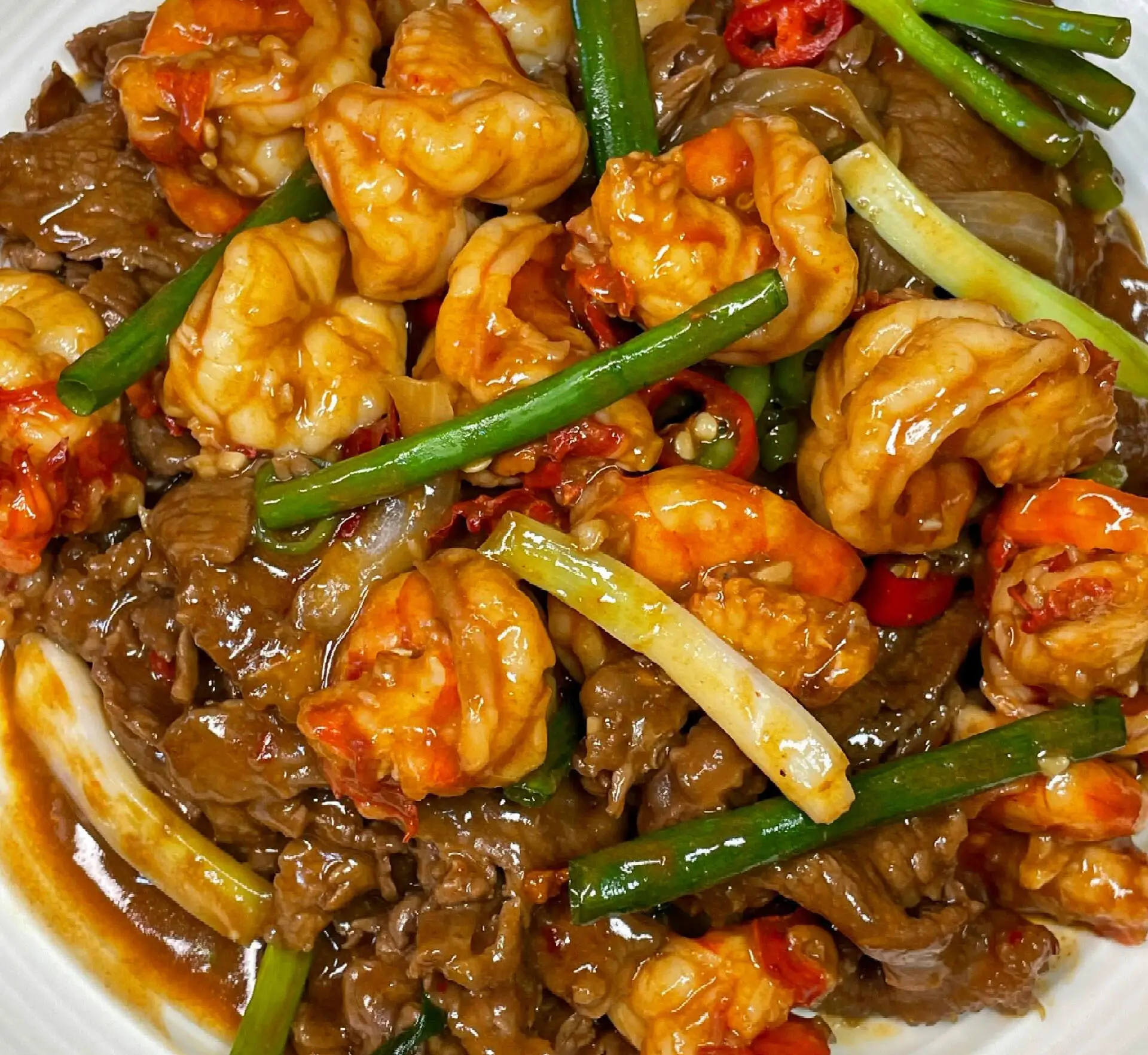 干煸牛肉与莴苣炒牛肉的完美结合：家常美味做法大公开  第4张