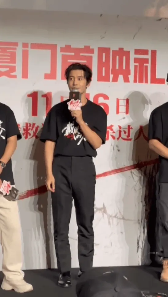 黄晓明与叶珂官宣71天后删除微博，恋情风波引发热议  第5张