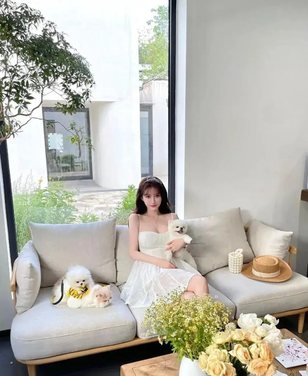 冯绍峰新恋情曝光，神秘美女身份引热议，周麟嘉光速辟谣  第4张