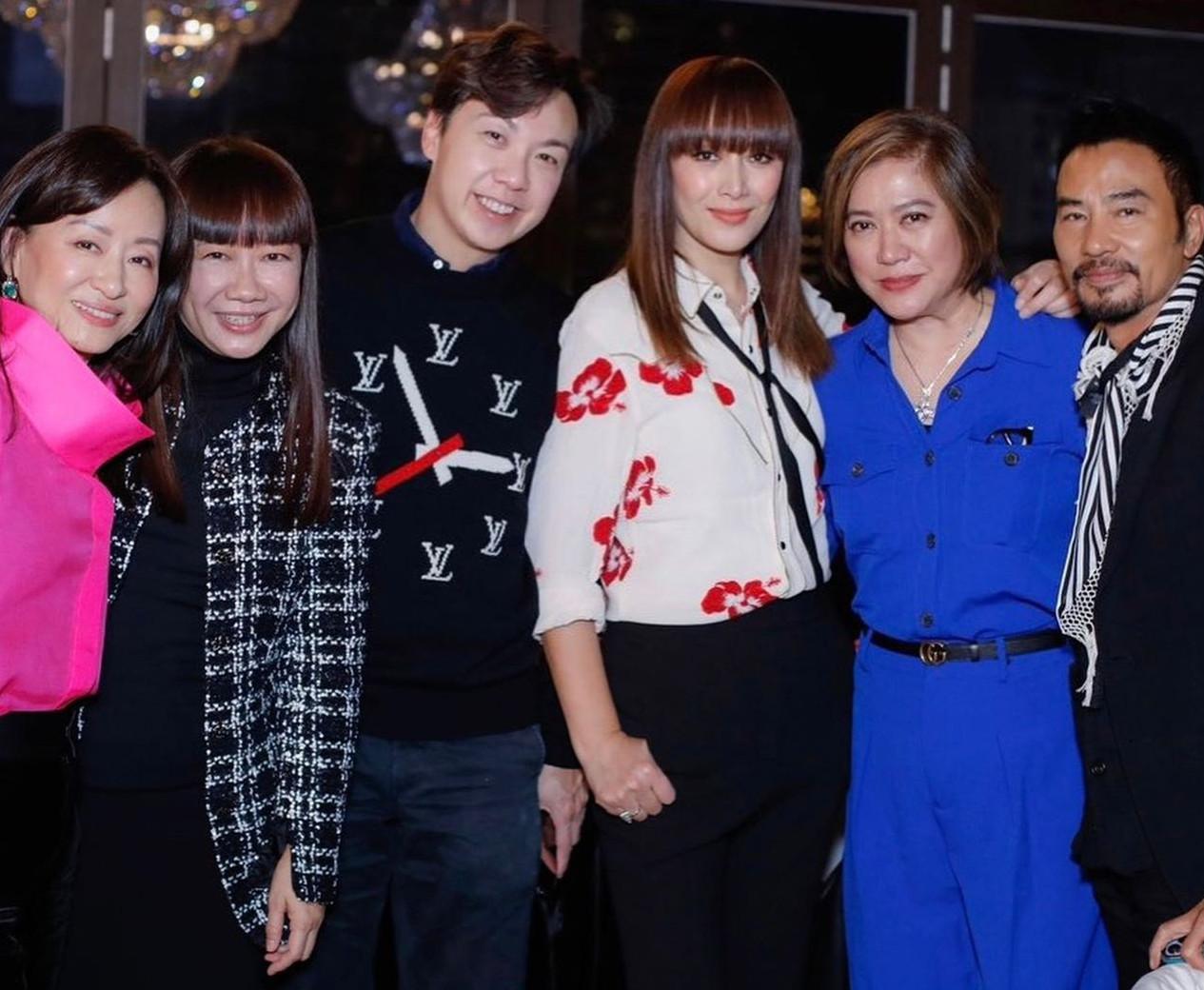 港圈大佬女强人周优根生日宴会星光熠熠，古天乐邓丽欣杨颖齐聚一堂  第2张