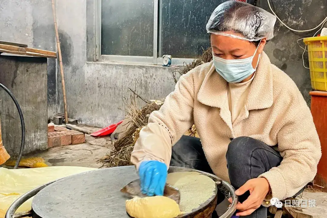 山东美食代表：煎饼卷大葱的独特魅力与历史传承  第9张