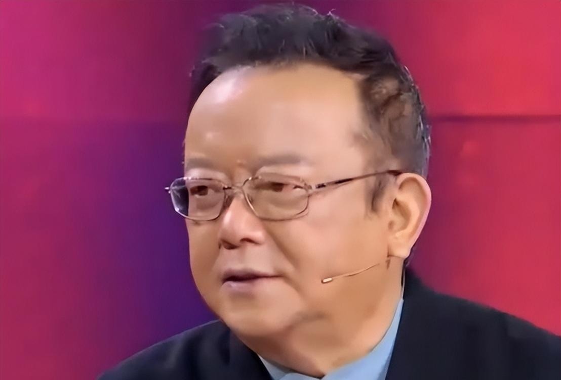 王刚与张国立亲密合影破移民谣言，回忆经典铁三角时光  第2张