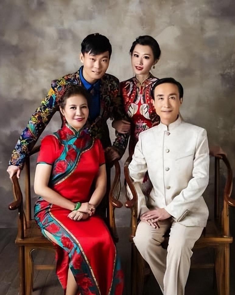 巩汉林之子巩天阔：星二代光环下的成长与责任  第15张