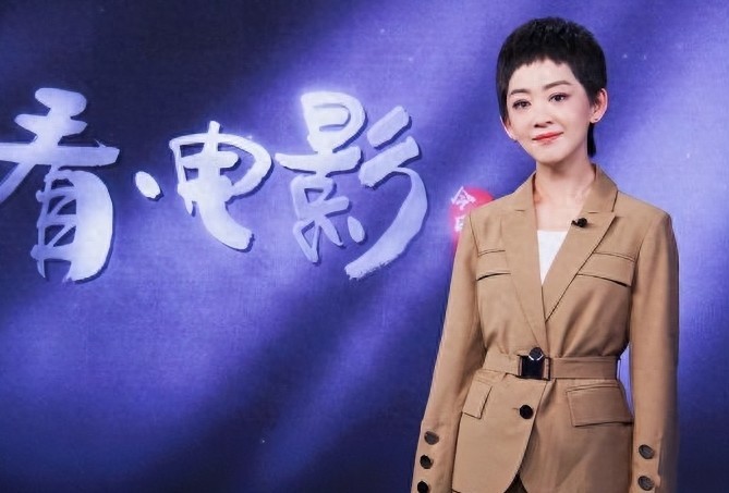 央视女主持瑶淼自曝患妇科病需手术切除子宫，网友纷纷安慰支持  第1张