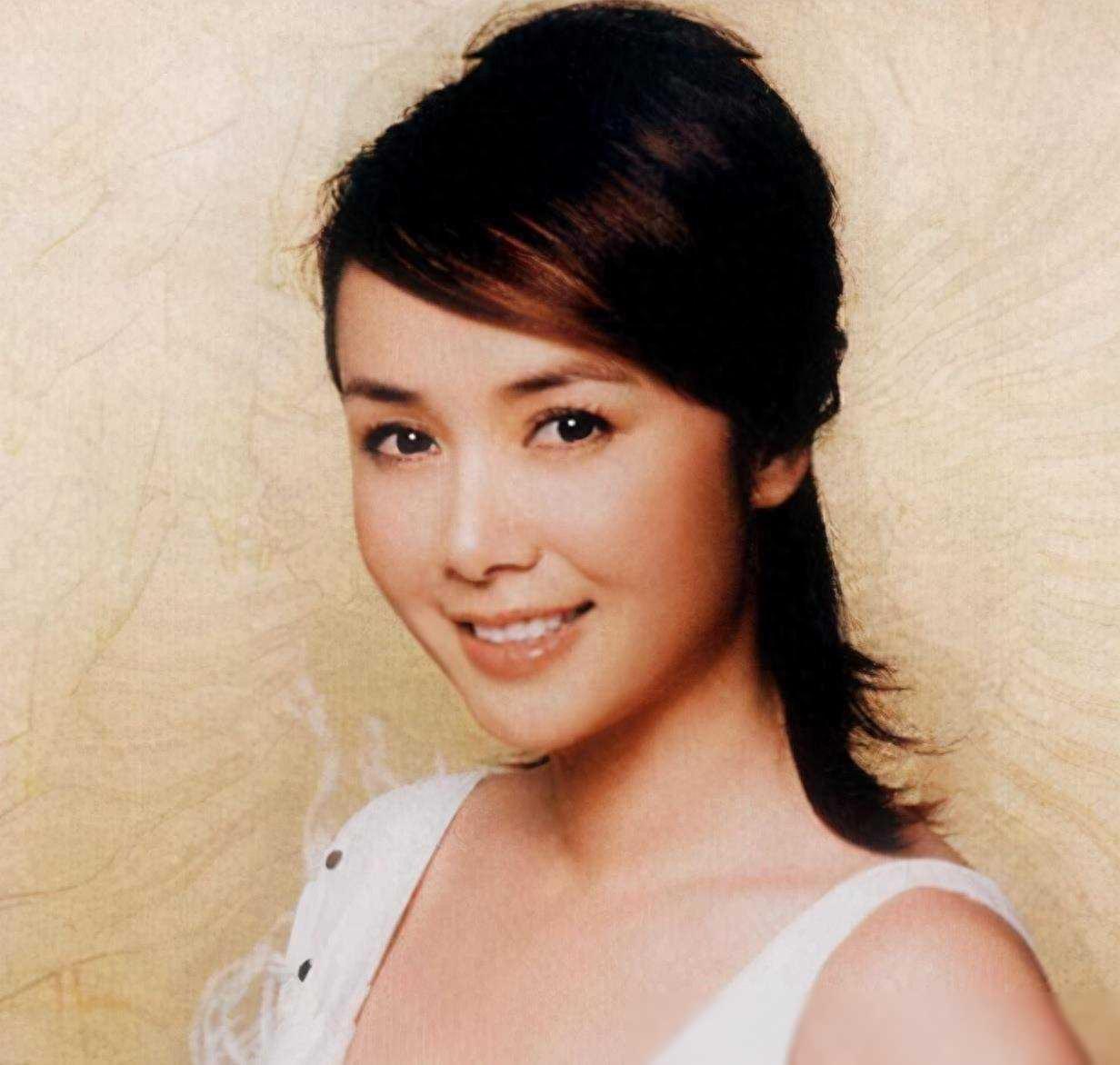 从自来水厂小职员到北影金花：蒋雯丽的人生逆袭与秘密  第14张