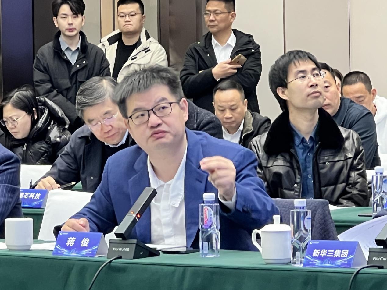 北大AI联盟44家企业集体落地郑州，描绘未来AI城市计划  第2张