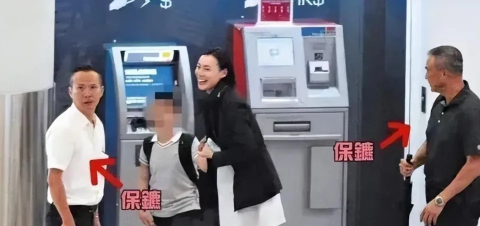 梁洛施新恋情曝光？与导演马浴柯街头牵手引热议  第15张