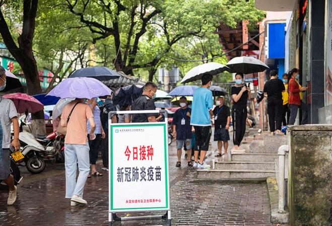 疫情三年：荒唐的疫苗与核酸时代，回忆与反思  第4张
