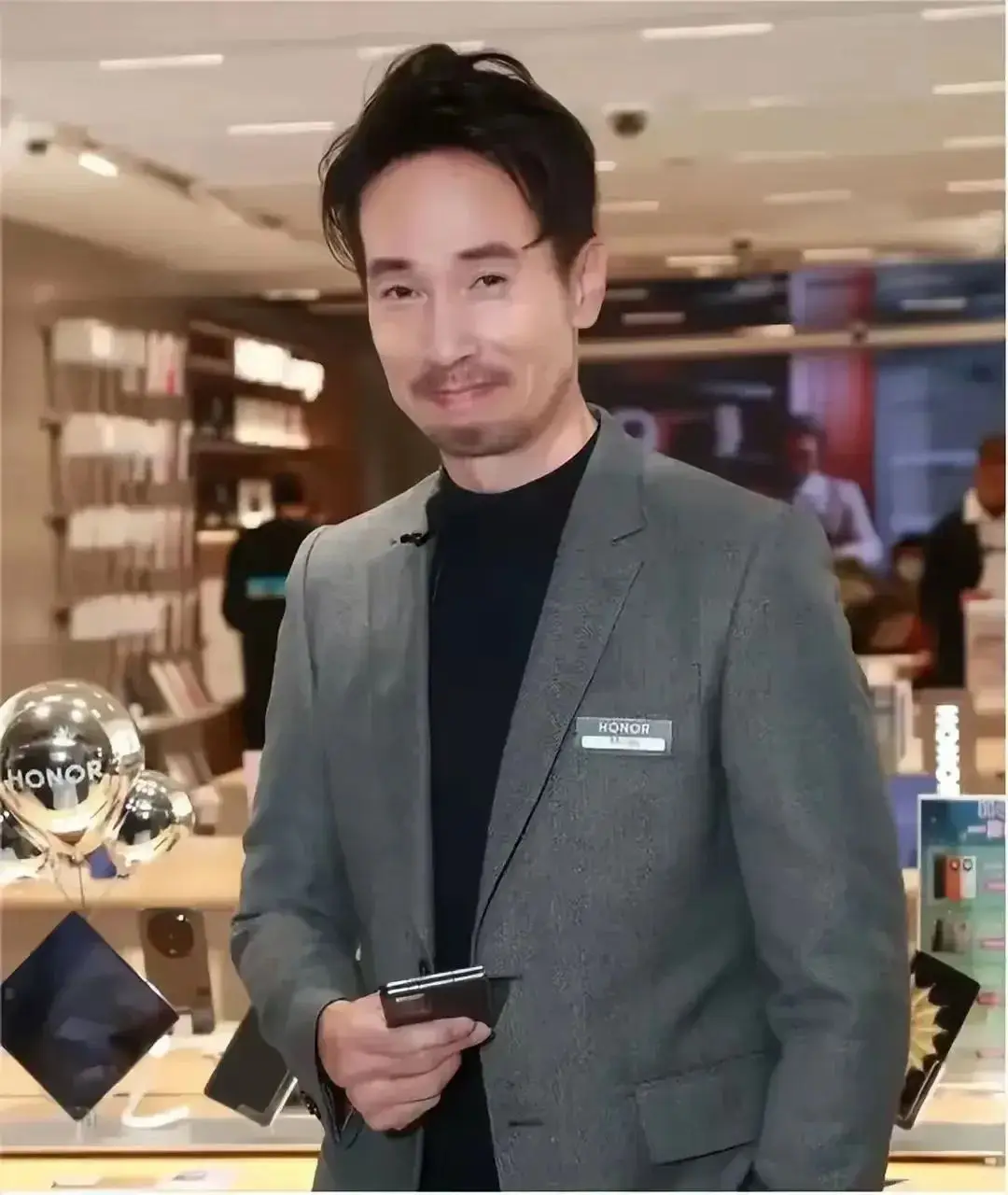 TVB视帝陈豪与陈茵媺模范夫妻生活揭秘：爱情事业双丰收  第2张