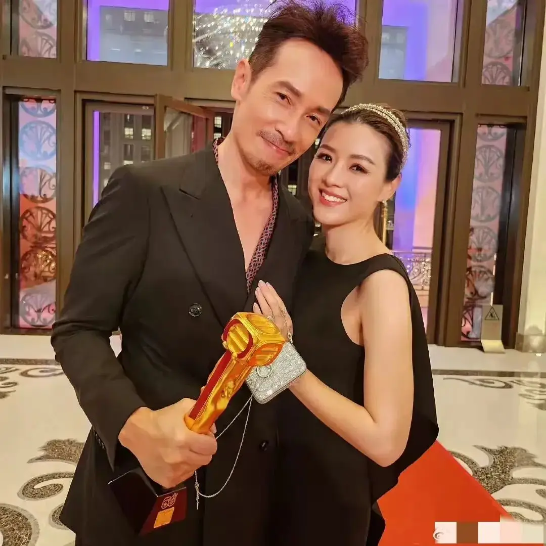 TVB视帝陈豪与陈茵媺模范夫妻生活揭秘：爱情事业双丰收  第3张