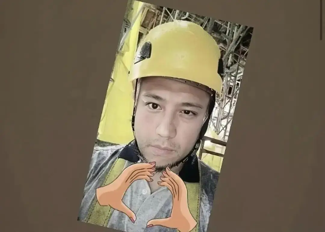 香港男星张致恒转行做清洁工，街头认真冲洗地面引热议  第7张