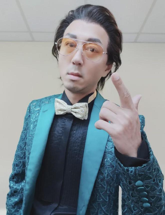 台湾演员戴耀明52岁转行茶餐厅打工，引发网友热议  第1张