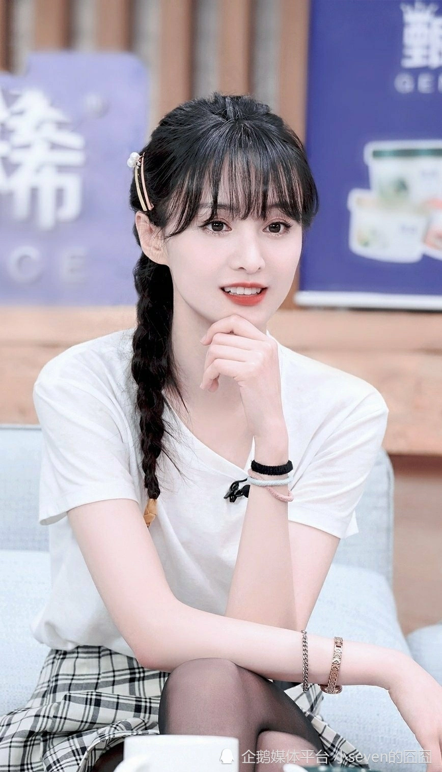 郑爽近照曝光：头发稀疏脸肿，网友热议昔日当红小花现状  第5张