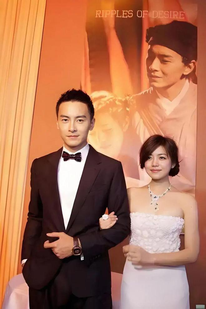 陈妍希北京现身婚戒引热议，陈晓离婚传言再起  第7张