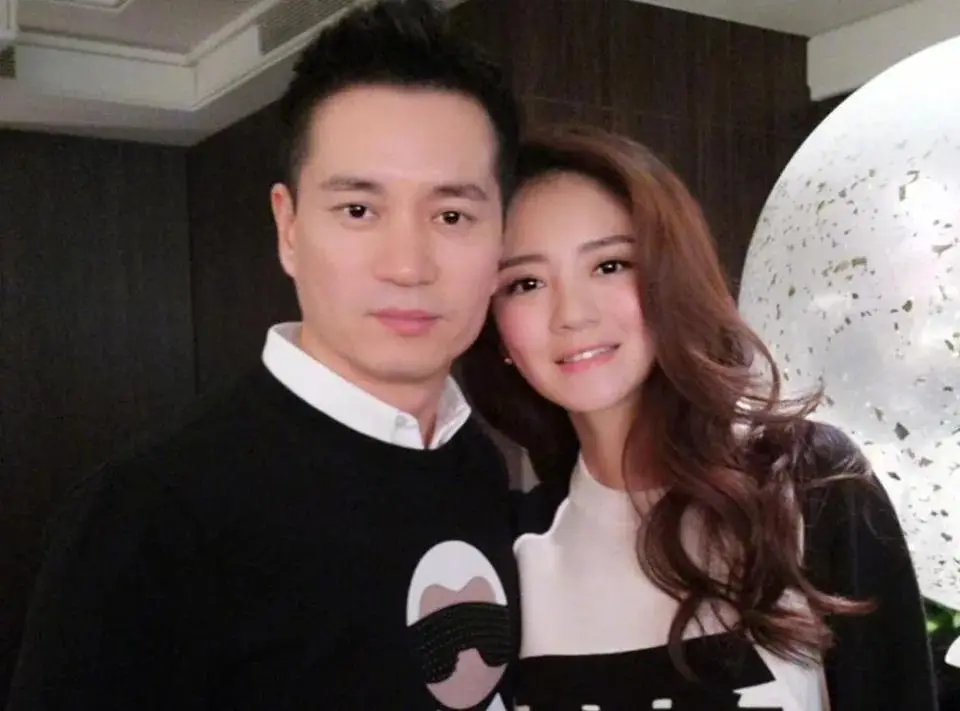 安以轩丈夫陈荣炼被判13年徒刑，罚金减至18亿港币，安以轩伤心不已  第3张