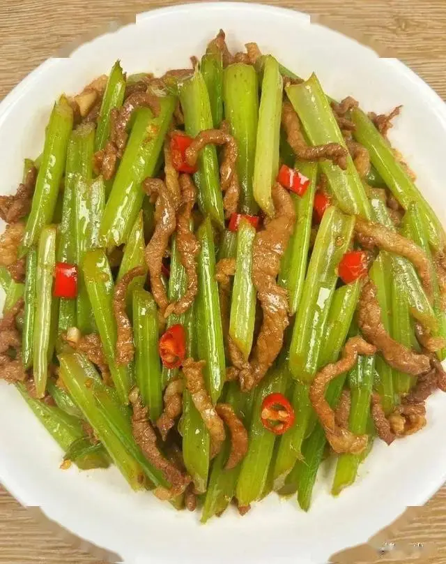 8道经典家常菜做法详解：番茄肉沫烧豆腐等美味佳肴轻松学  第1张
