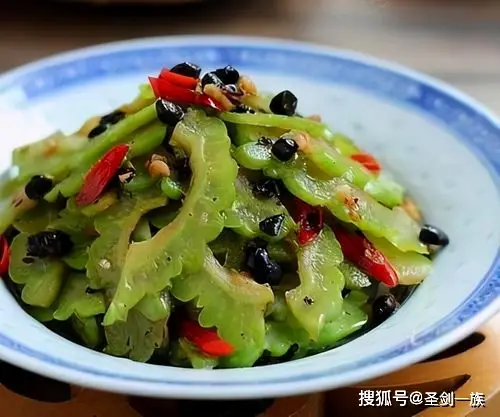 立冬后必吃的8种排毒菜谱推荐，详细做法助您健康过冬  第1张