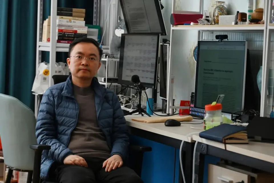 倪萍泪谈蔡磊渐冻症病情，捐献遗体助力医学攻克罕见病  第3张